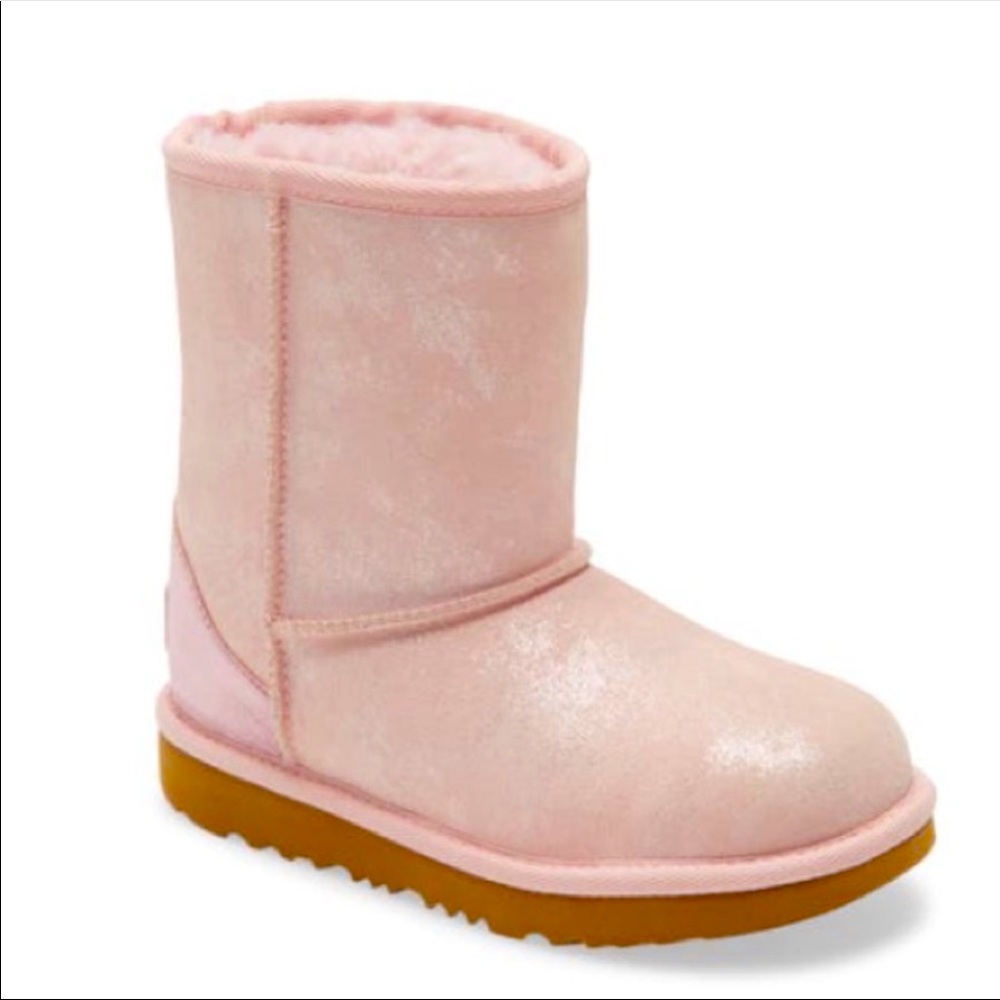 Kids UGG Classic Shimmer Metallic Boot in great used condition!